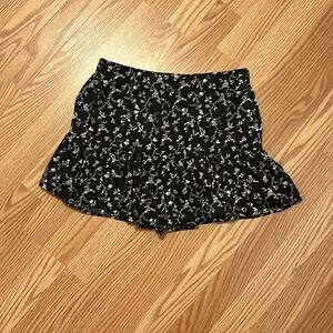 black and white skort